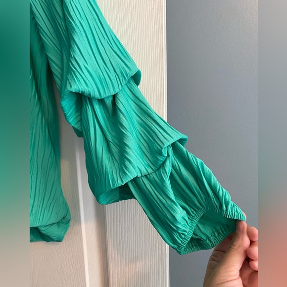 Alfani Teal Long-Sleeve Ruched Blouse Size Large with Tiered Bubble Sleeves - Picture 3 of 8